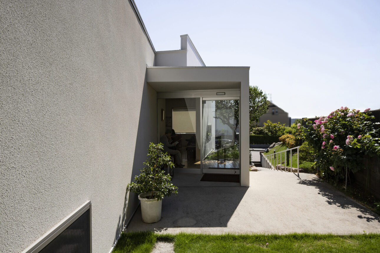 メインビジュアル02（PC）